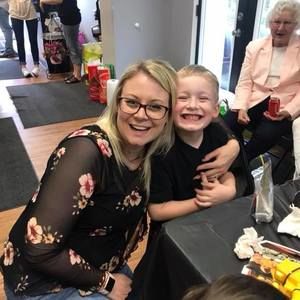 Meet your Posher, Jennifer